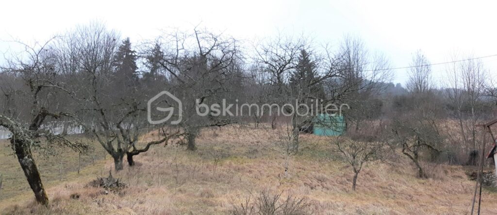 TERRAIN DE 1147 M² – NR pièces – NR chambres – 1147 m²