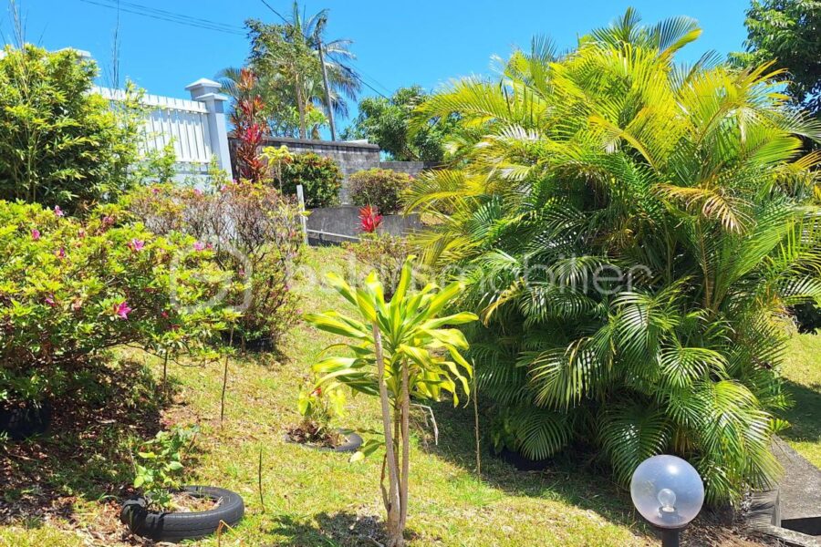 Maison à vendre à Sainte suzanne — Vue mer — photo 2