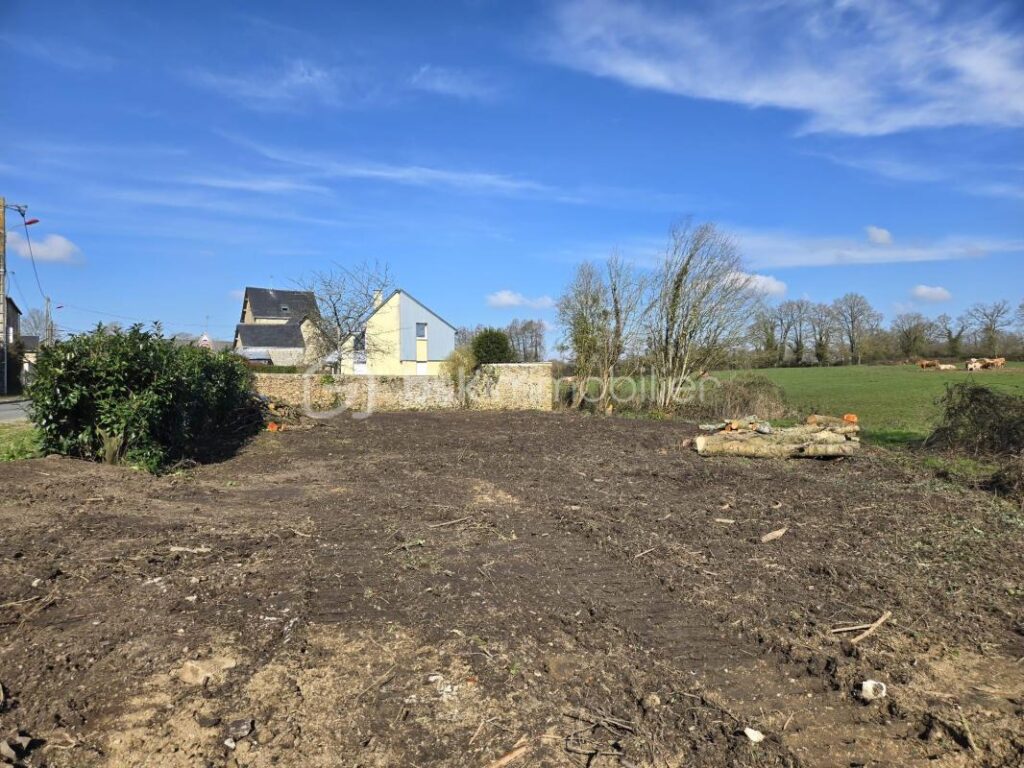 Axe Laval Mayenne Evron, terrain constructible hors lotissement – NR pièces – NR chambres – 625 m²