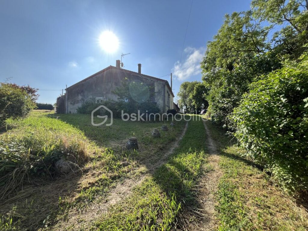 VUE EXCEPTIONNELLE – 6 pièces – 3 chambres – 142 m²