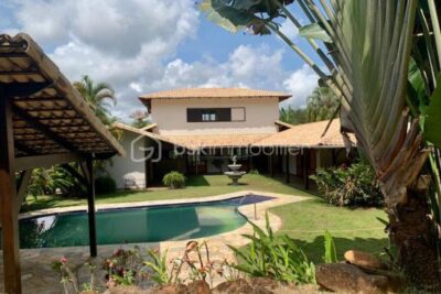 VILLA (type hacienda) avec piscine – 7 pièces – 4 chambres – 460 m²