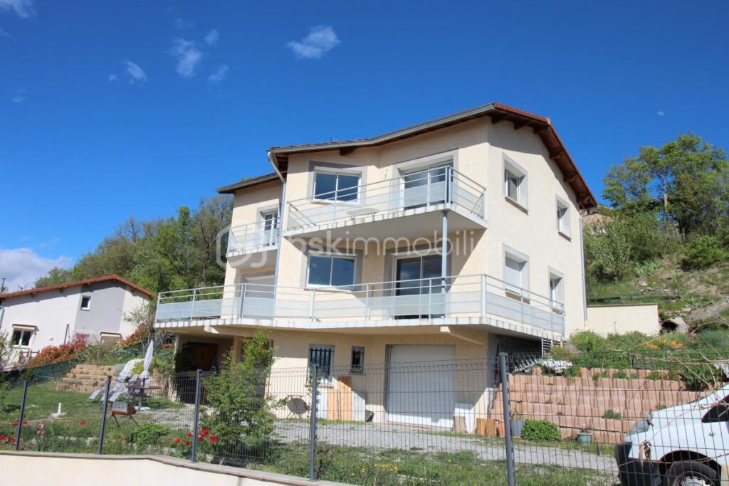 Maison Familiale ou Investissement – 7 pièces – 4 chambres – 171 m²