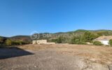 TERRAIN CONSTRUCTIBLE VIABILISÉ DE 1360 M² – NR pièces – NR chambres – 1360 m²