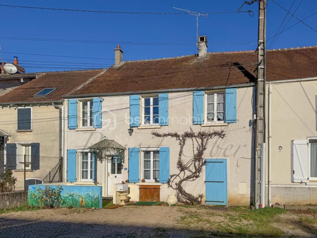 Charmante maison briarde – 6 pièces – 3 chambres – 130 m²