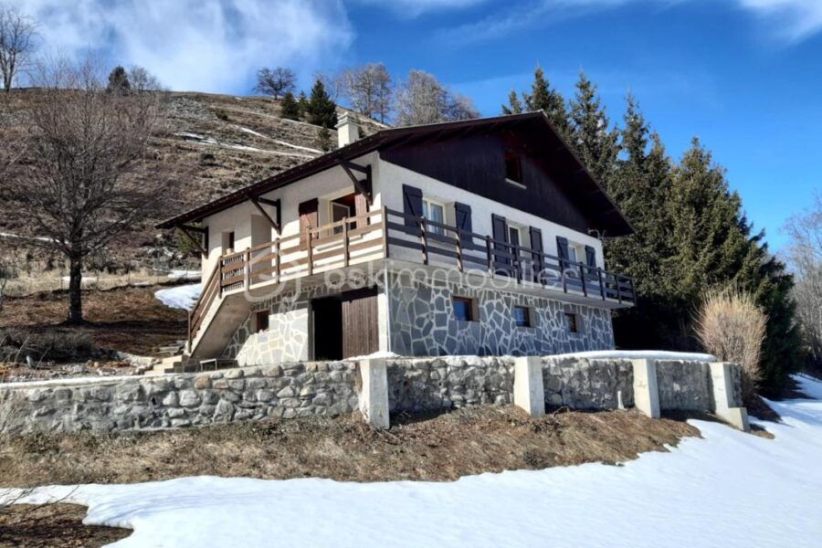 Maison à vendre à Le bourg d oisans