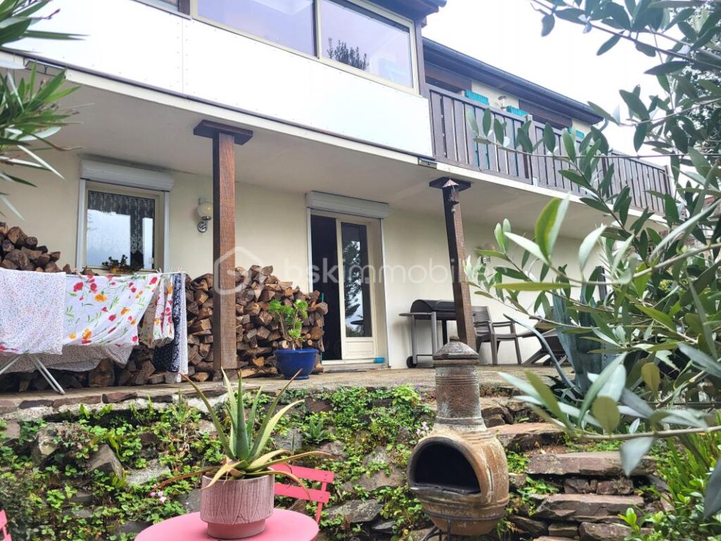 Maison au bord de l’eau ! – 4 pièces – 2 chambres – 130 m²