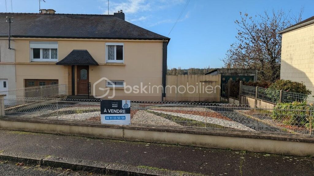 MAISON 3 CHAMBRES DE 77 M² quartier prisé de Fougères 35300 – 5 pièces – 3 chambres – 77 m²