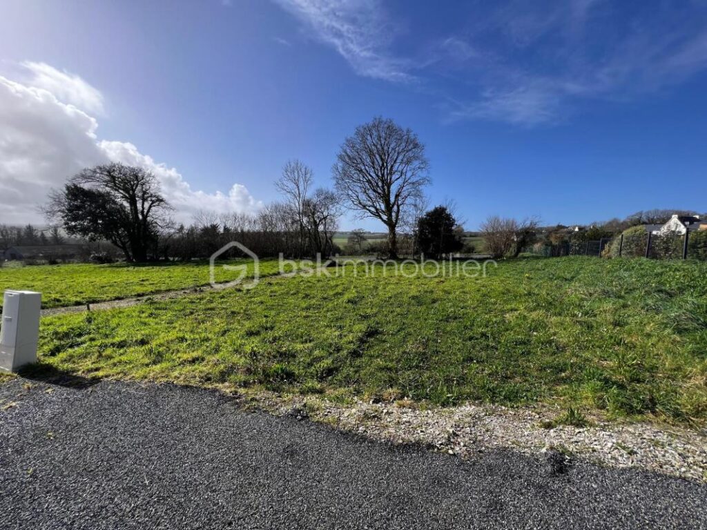 Terrain à bâtir, vue sur la baie de Douarnenez – NR pièces – NR chambres – 922 m²