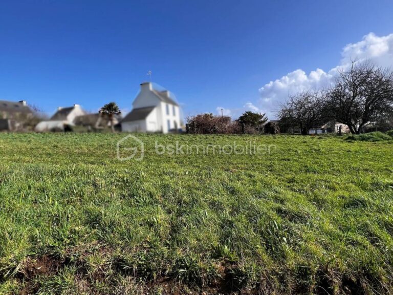 Terrain de 448 m² à Plomodiern – NR pièces – NR chambres – 448 m²