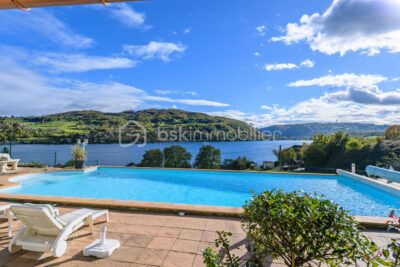 Maison de 230 m² habitable vue sur lac – 7 pièces – 5 chambres – 230 m²