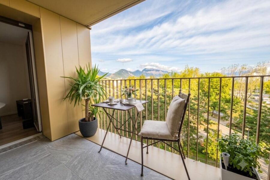 Appartement à vendre à Echirolles — Vue montagne — photo 1
