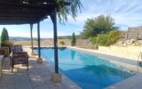 Maison de charme avec vue panoramique et piscine d’exception – 5 pièces – 2 chambres – 118 m²