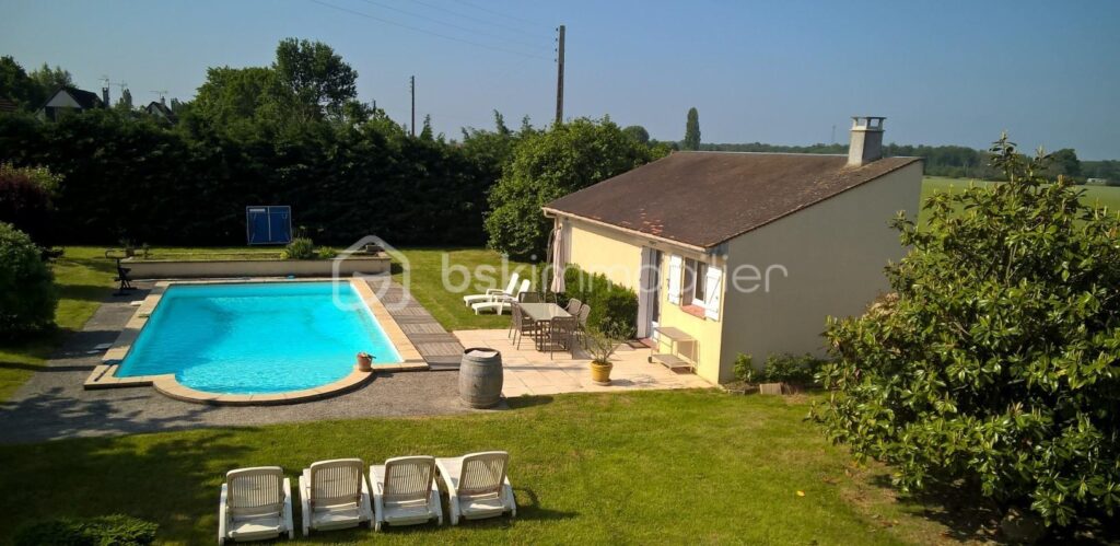 Coup de Cœur à Ervauville : Longère avec Piscine, Studio, et Vue Exceptionnelle – Idéal Famille ou Gîte – 10 pièces – 6 chambres – 173 m²