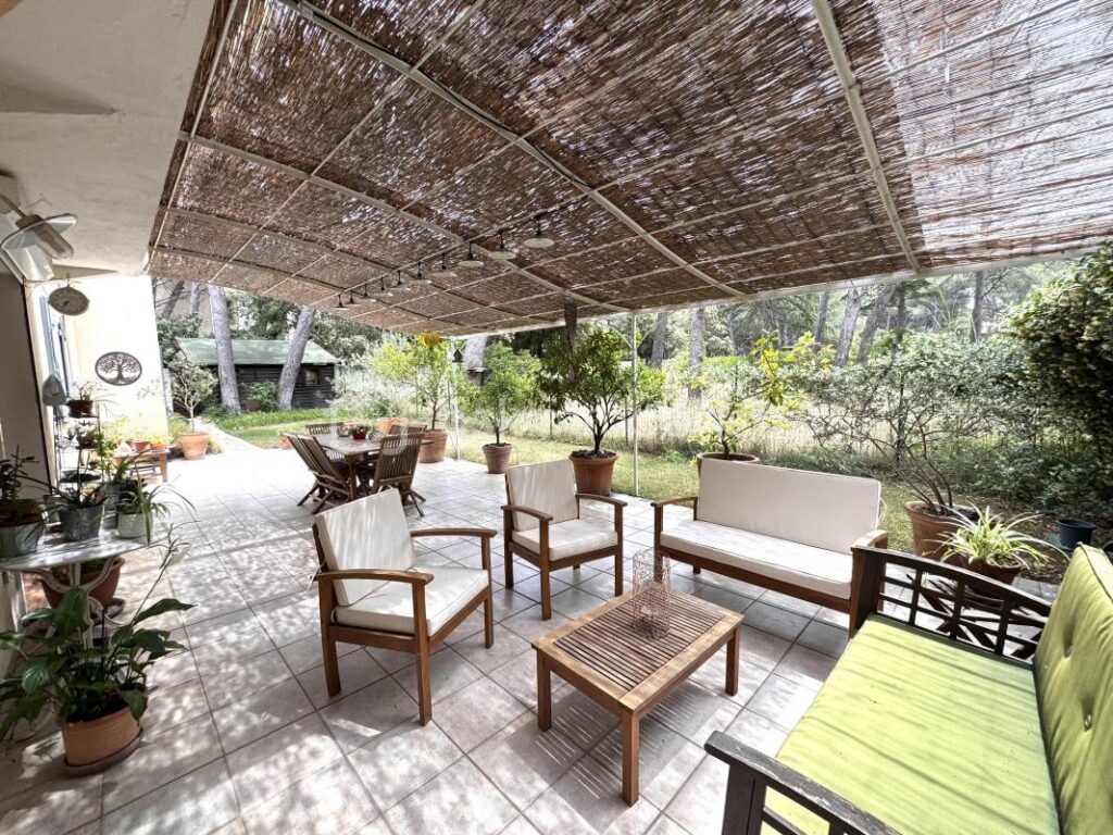 Istres, Appartement de 127m2 avec Jardin – 5 pièces – 4 chambres – 127 m²