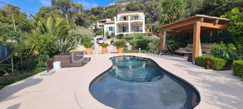 La Turbie Villa d’exception avec vue mer – élégance, confort et raffinement – 6 pièces – 4 chambres – 241 m²