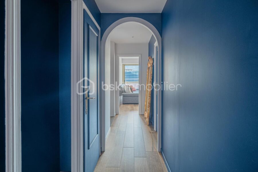 Appartement à vendre à Grenoble — Vue sur la ville — photo 2