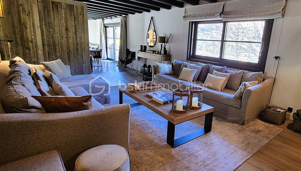 CHALET D’EXCEPTION – VAL D’ALLOS (ALPES-DE-HAUTE-PROVENCE) – 9 pièces – 4 chambres – 350 m²