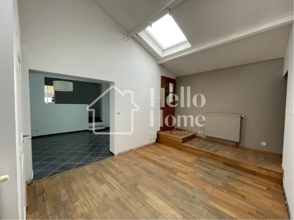 Maison – 116.9m ² – 6 pièces – 3 chambres – 116 m²