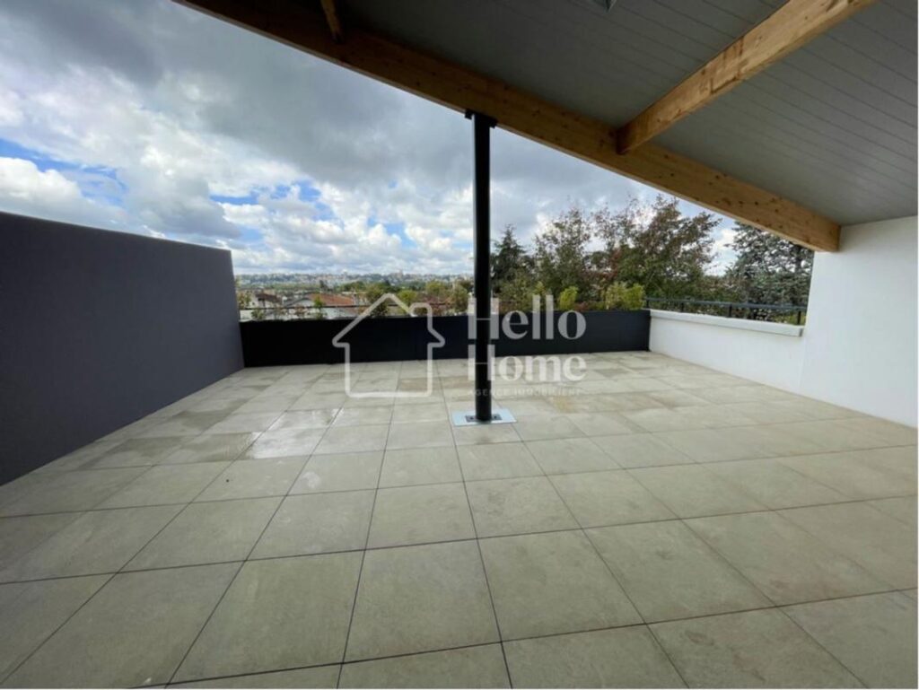 Appartement – 107.7m ² – 4 pièces – 3 chambres – 107 m²