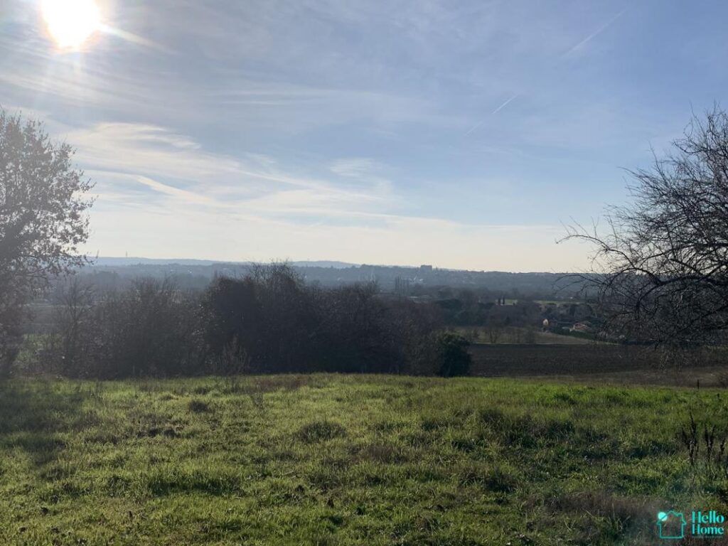 Terrain – 325m ² – NR pièces – NR chambres – 325 m²