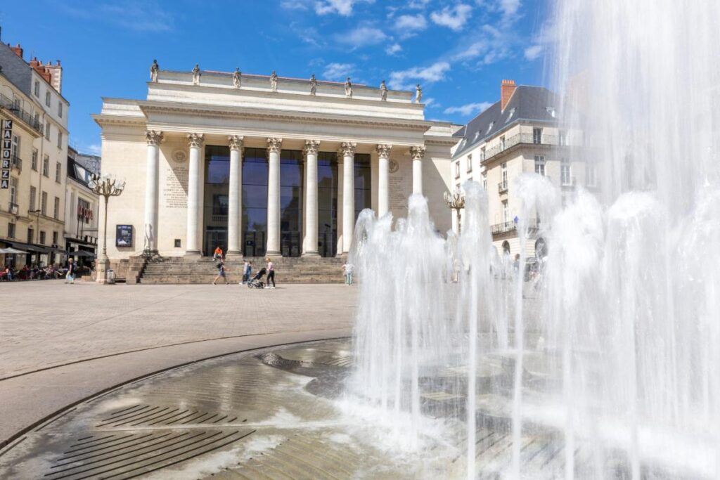 Appartement T3 de 105m2 – 3 pièces – 2 chambres – 105 m²