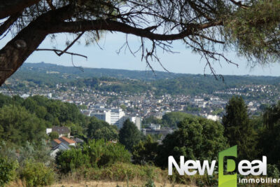 Terrain viabilisé 1005 m² avec superbe vue – NR pièces – NR chambres – 1005 m²