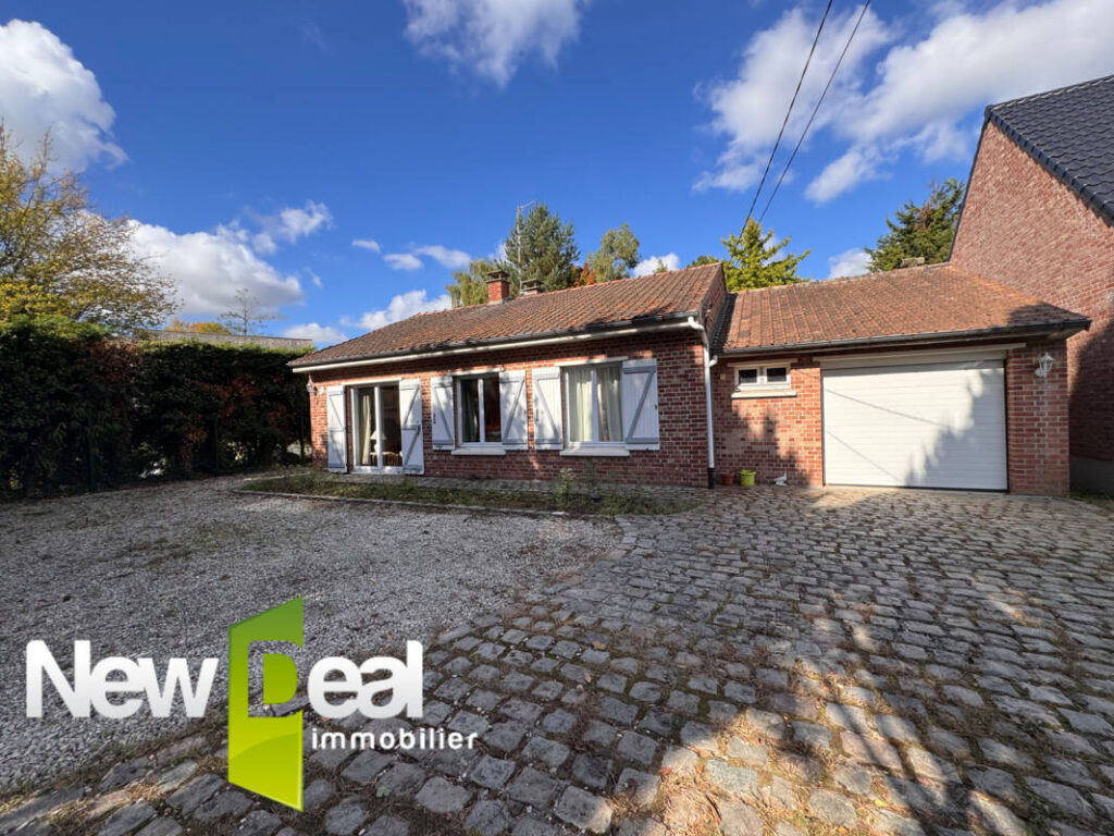 PLAIN PIED AVEC GARAGE A LANDAS – 4 pièces – 2 chambres – 98 m²