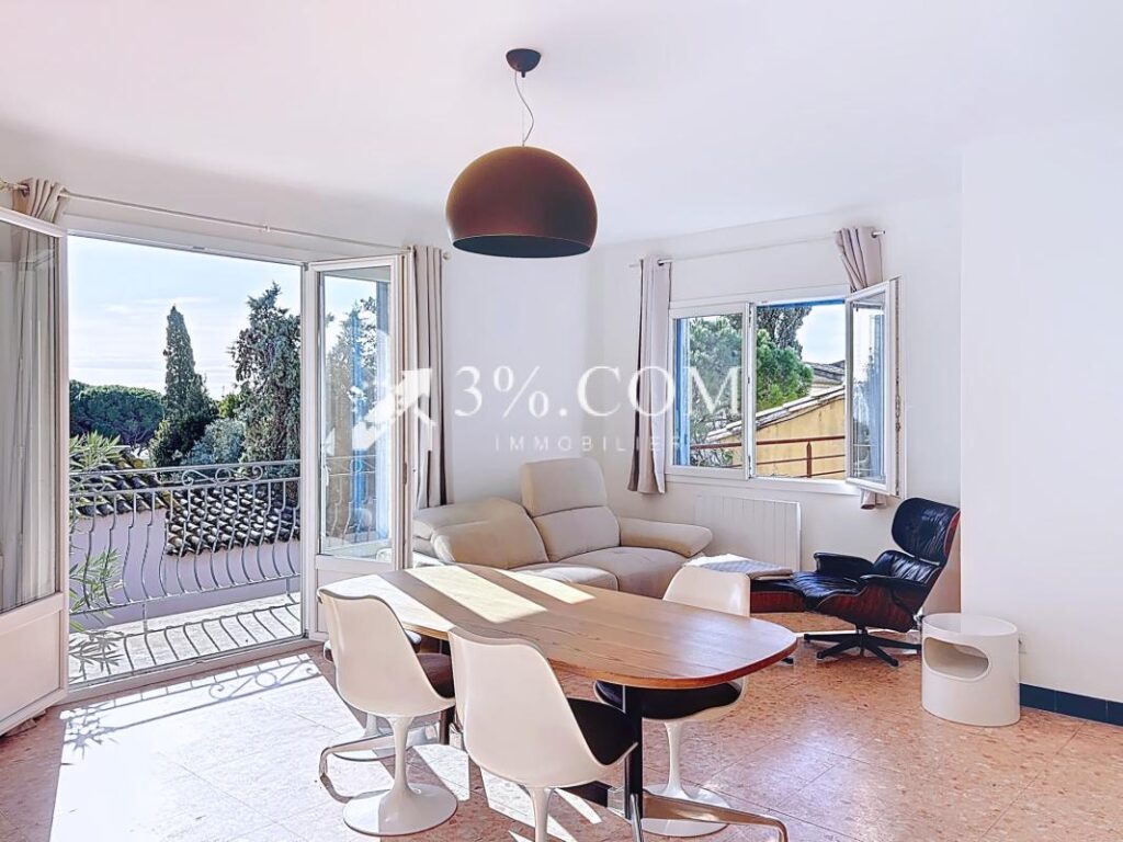 Charmante maison atypique de caractère avec terrasses, studi – 8 pièces – 4 chambres – 183 m²