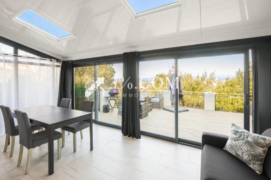 Appartement à vendre à Saint-Raphaël — Vue nature — photo 2