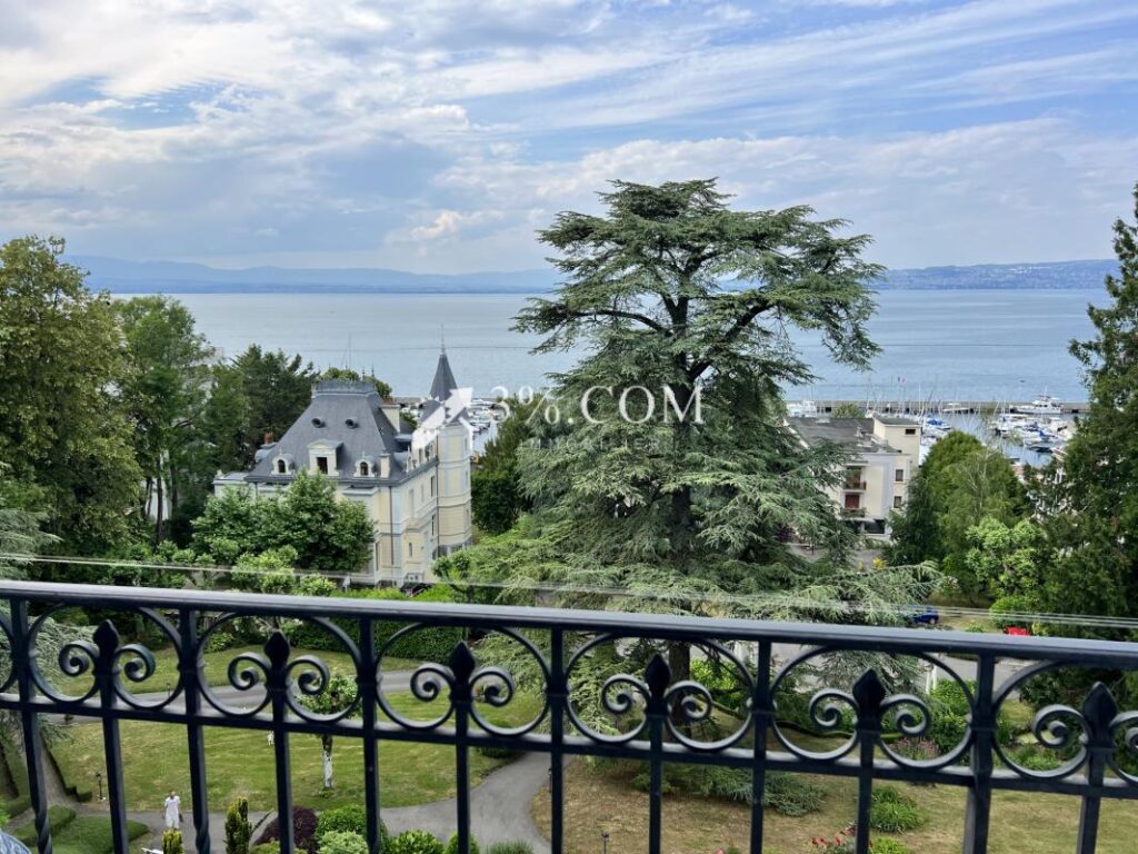 Exclusif !! Vue sur le lac, A vendre à Evian magnifique appa – 3 pièces – 2 chambres – 67 m²