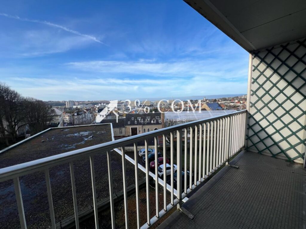 APPARTEMENT DE STANDING A 2 PAS DES REMPARTS – 5 pièces – 2 chambres – 92 m²