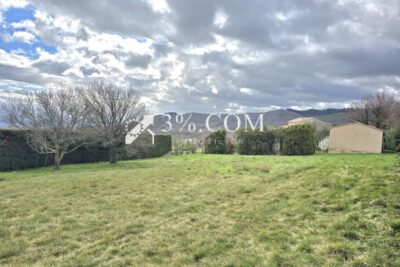 Maisonnette de loisirs + garage sur terrains constructibles – 3 pièces – 2 chambres – 40 m²