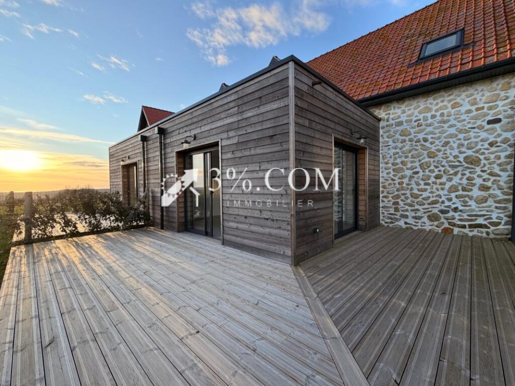 Corp de ferme en pierres à 10min de la mer – 5 pièces – 4 chambres – 103 m²