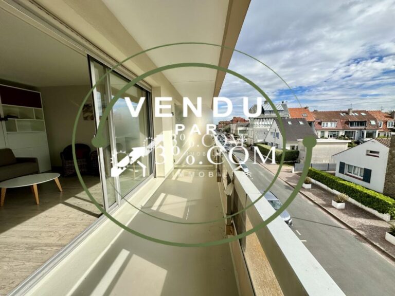 STUDIO RÉNOVÉ À DEUX PAS DE LA MER – 1 pièce – NR chambres – 30 m²