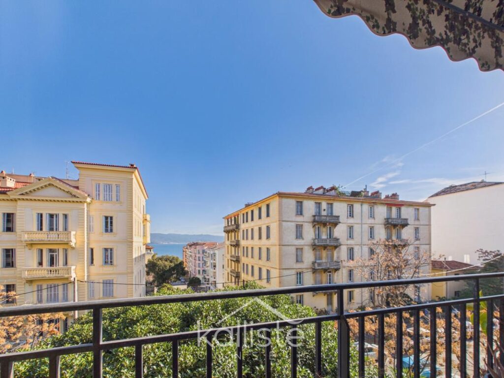 T3 Meublé – 6 Boulevard Fred Scamaroni – 3 pièces – 2 chambres – 70 m²