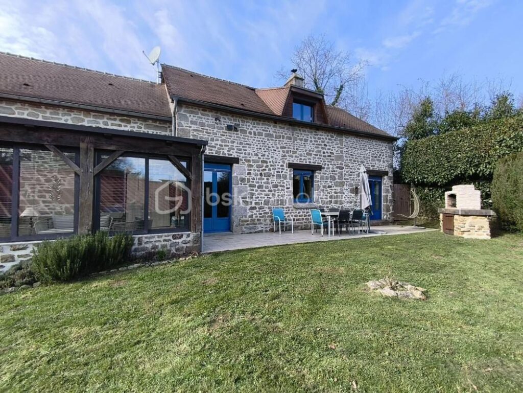 Maison en pierre – LALACELLE – 117 m2 – 5 pièces – 4 chambres – 117 m²