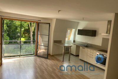 Appartement 3 pièces – 65m² dans résidence R+3 avec ascenseur, place de parking privative et cave – 3 pièces – 2 chambres – 65 m²