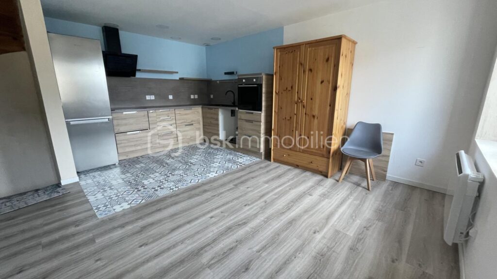 Maison de ville rénovée – 5 pièces – 4 chambres – 89 m²