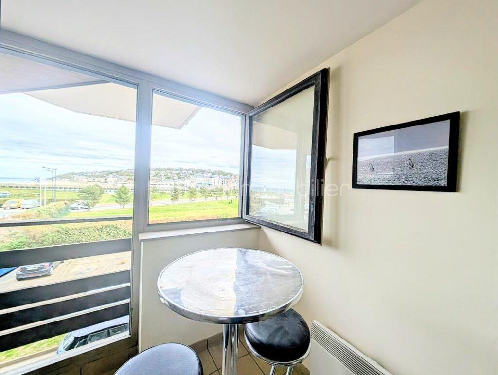 Superbe duplex à la Marina, vue mer et sur Casino de Trouville – 5 pièces – 3 chambres – 117 m²