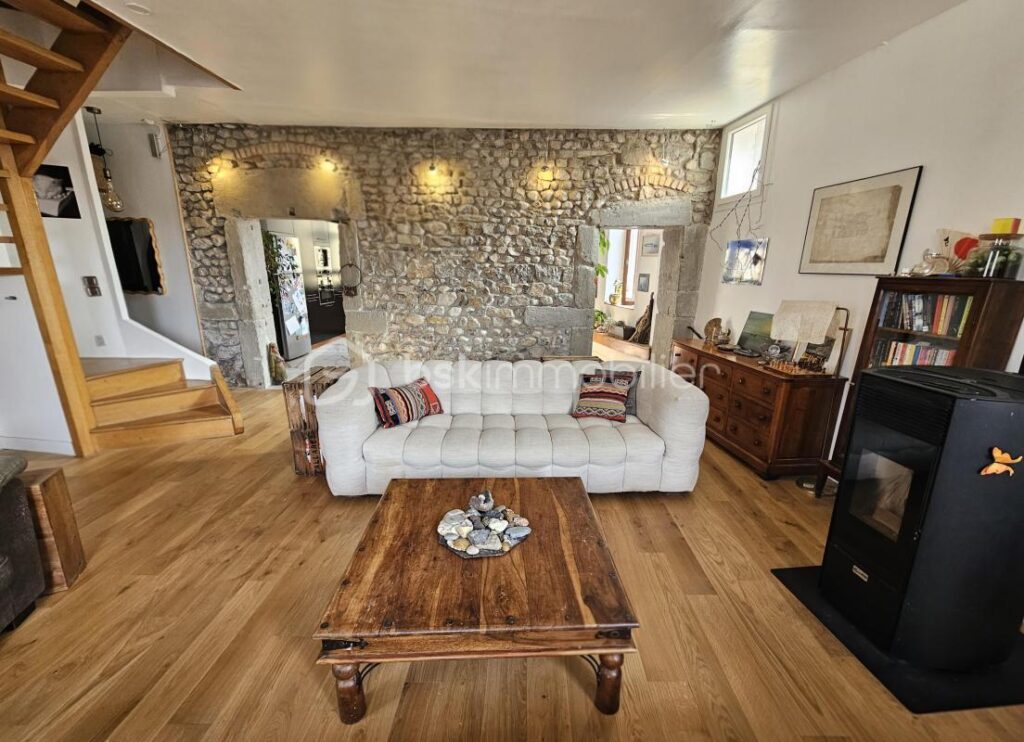 Triplex d’exception avec vue dégagée – 6 pièces – 3 chambres – 128 m²