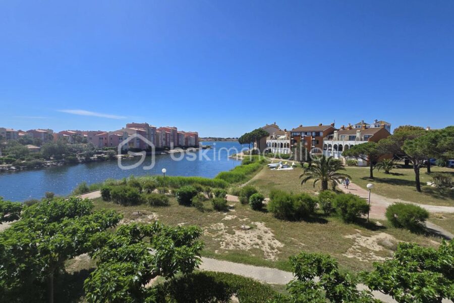 Appartement à vendre à Le barcares — Vue bassin — photo 1
