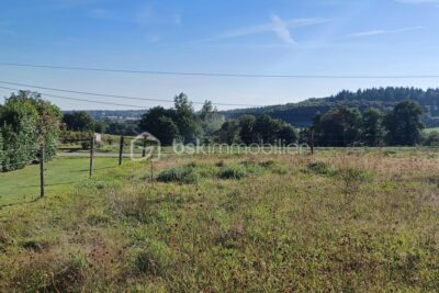 Terrain constructible de 1 403 m2 – NR pièces – NR chambres – 1403 m²