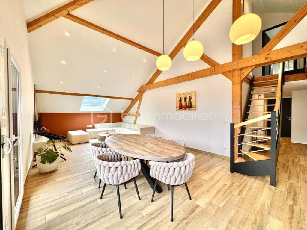 Duplex 143 m² – 1km du lac – 3 chambres – 4 pièces – 3 chambres – 97 m²