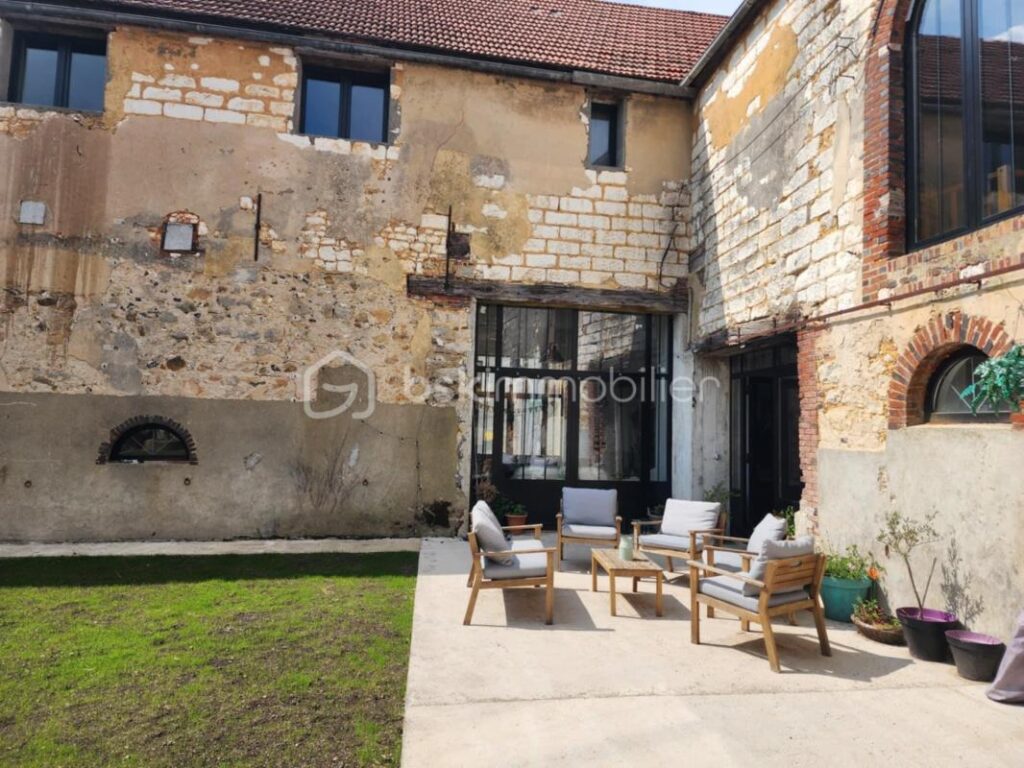 Magnifique Maison d’Exception avec Confort Moderne et Charme de l’Ancien ! – 6 pièces – 4 chambres – 392 m²