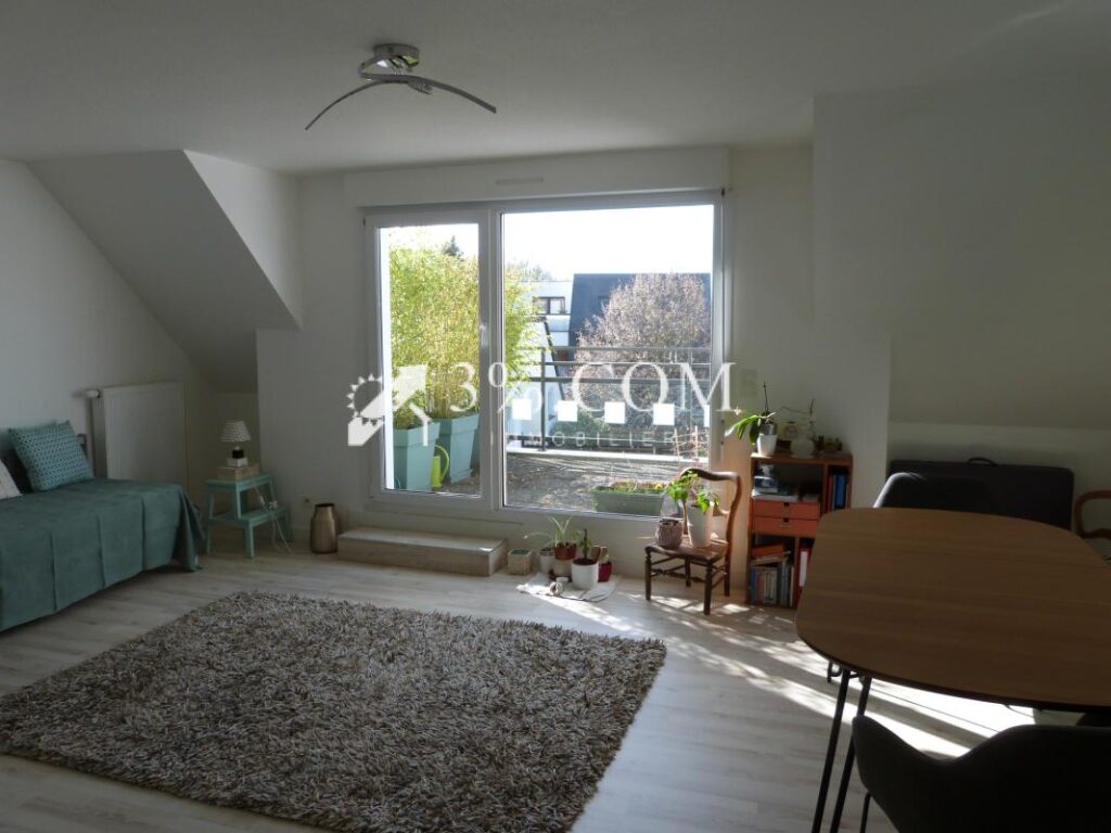 3%.COM-Neudorf : Duplex dernier étage 111m2 Robertsau – 4 pièces – 3 chambres – 91 m²