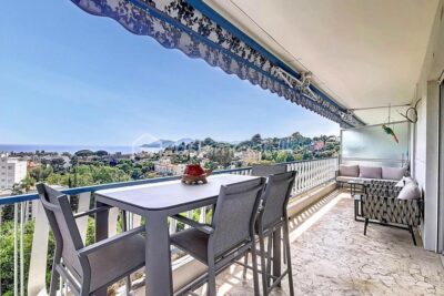 CANNES Stanislas – APPARTEMENT RÉNOVÉ 95M² AVEC VUE MER – DOUBLE GARAGE – 3 pièces – 2 chambres – 94 m²