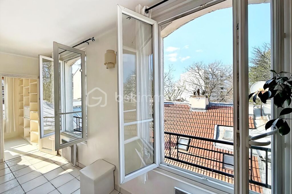 Appartement sans vis a vis au calme avec vue sur verdure – 3 pièces – 2 chambres – 36 m²