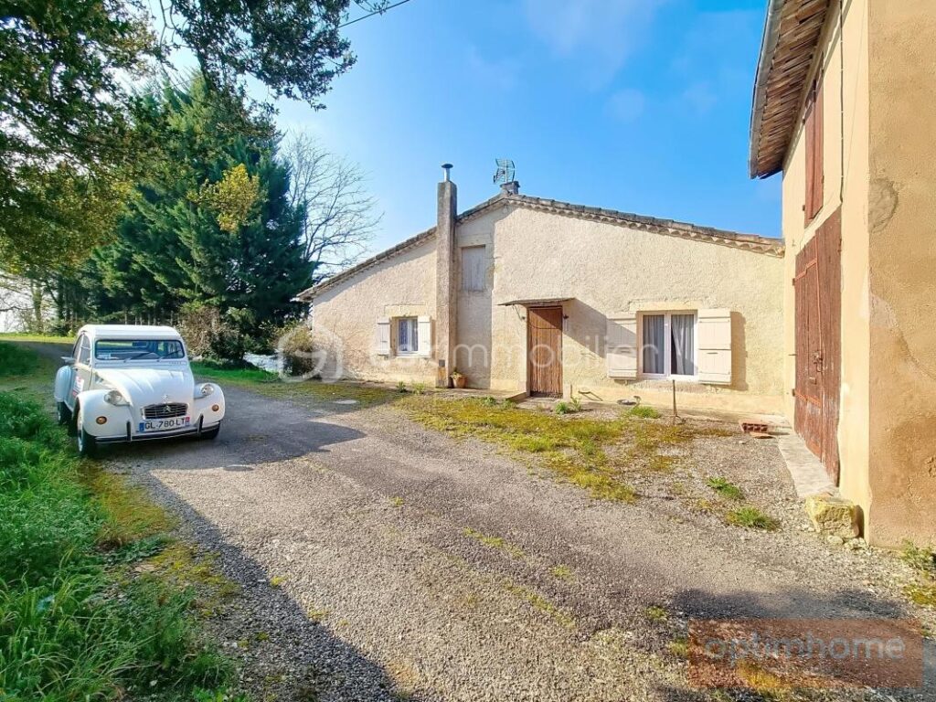 Maison de campagne en pierre – 6 pièces – 3 chambres – 112 m²