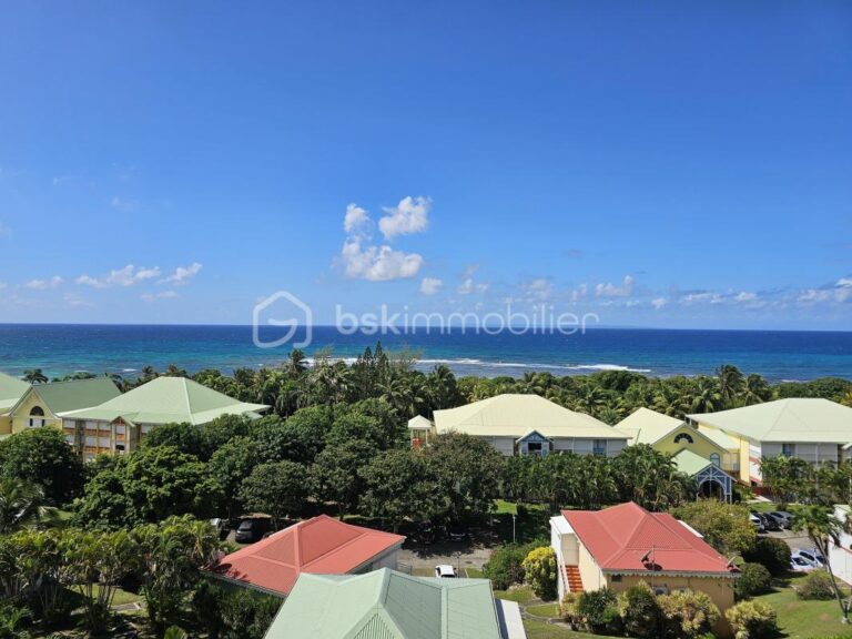 Studio splendide vue mer plage à pied – 1 pièce – 1 chambre – 23 m²