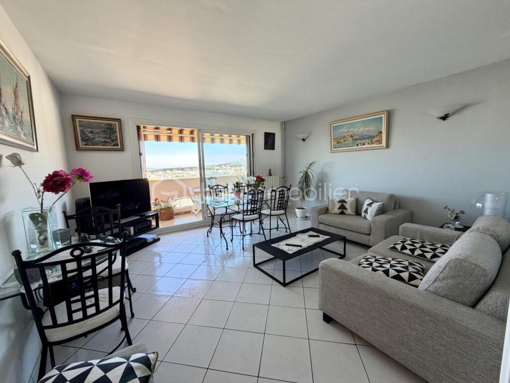 APPARTEMENT T4 VUE MER – 4 pièces – 3 chambres – 94 m²